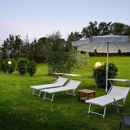Giulia Bed & Breakfast 4*