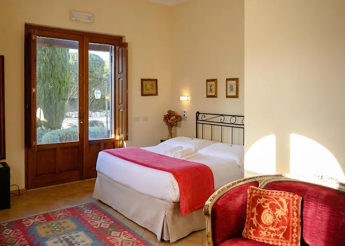 לינה וארוחת בוקר Giulia סטורניה