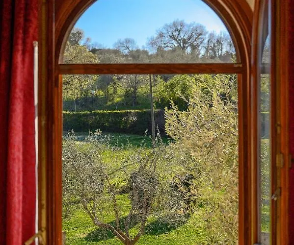 לינה וארוחת בוקר Giulia סטורניה